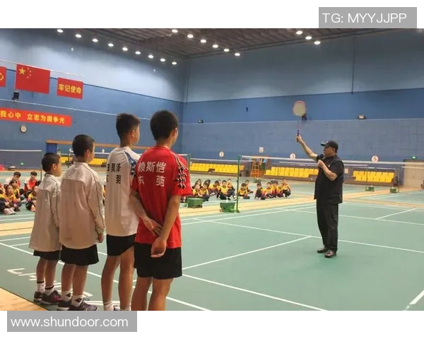 深入分析成都羽毛球队包夹战术的优势与应用技巧 深入分析成都羽毛球队包夹战术的优势与应用技巧