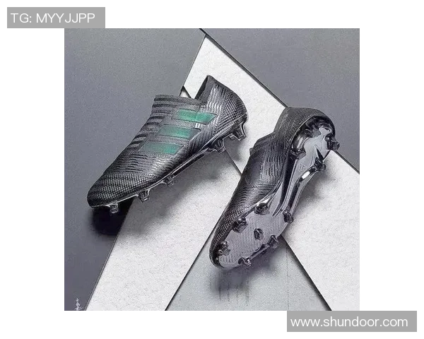 后卫足球明星们的足球鞋选择与性能解析 后卫足球明星们的足球鞋选择与性能解析